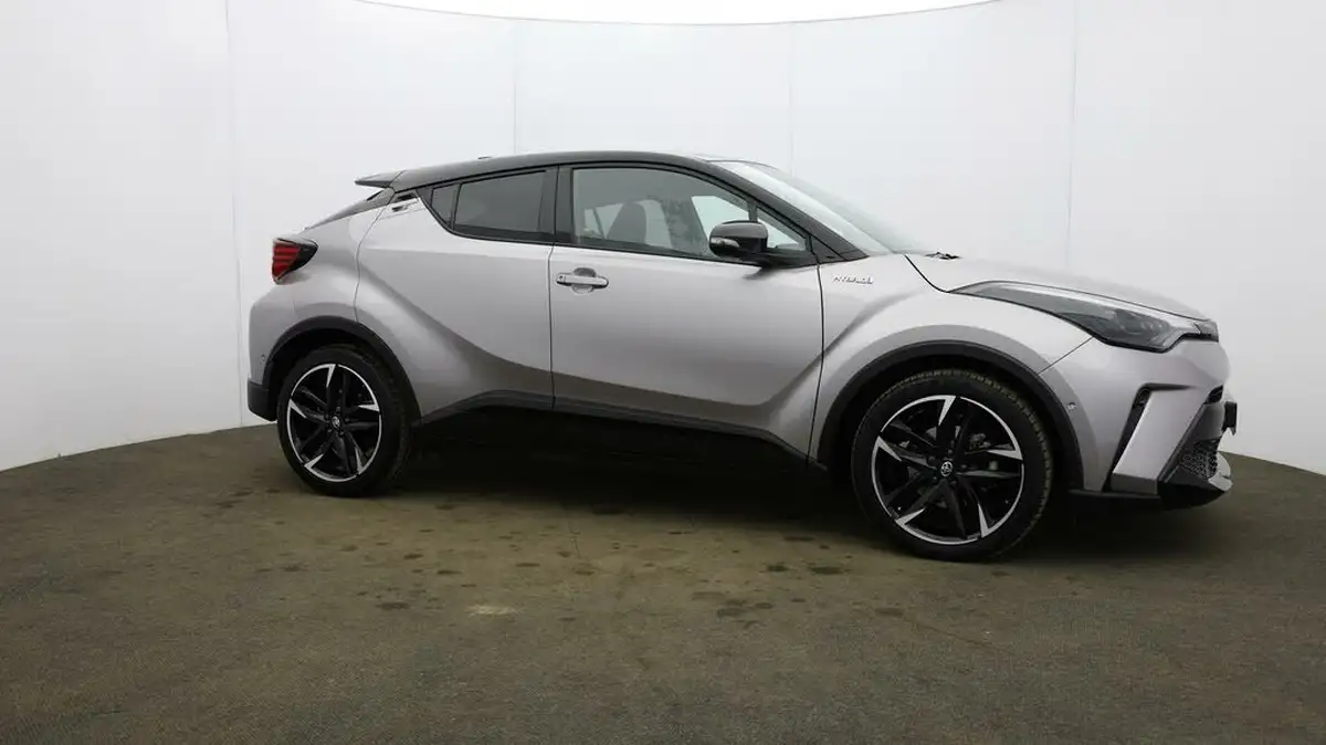 2021-toyota-c-hr-18-vvt-i-gr-sport-big-48