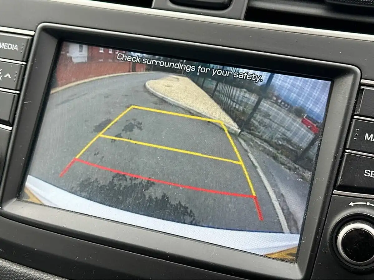 2019-hyundai-i20-12-play-big-20