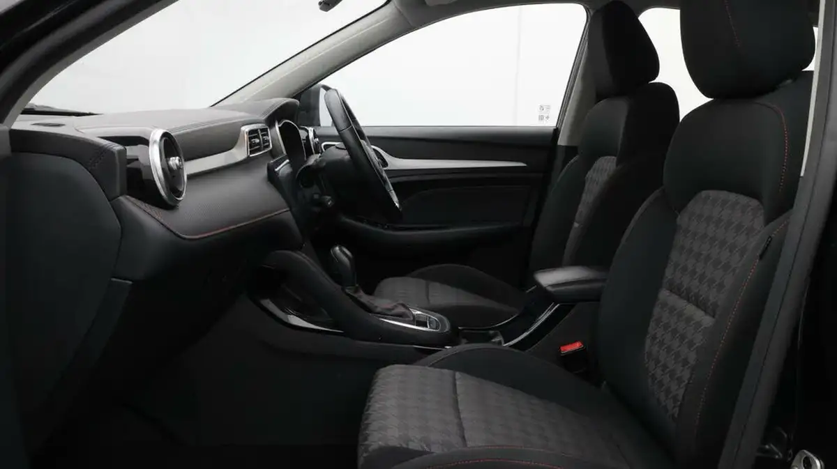 2021-mg-zs-suv-10t-gdi-excite-big-14