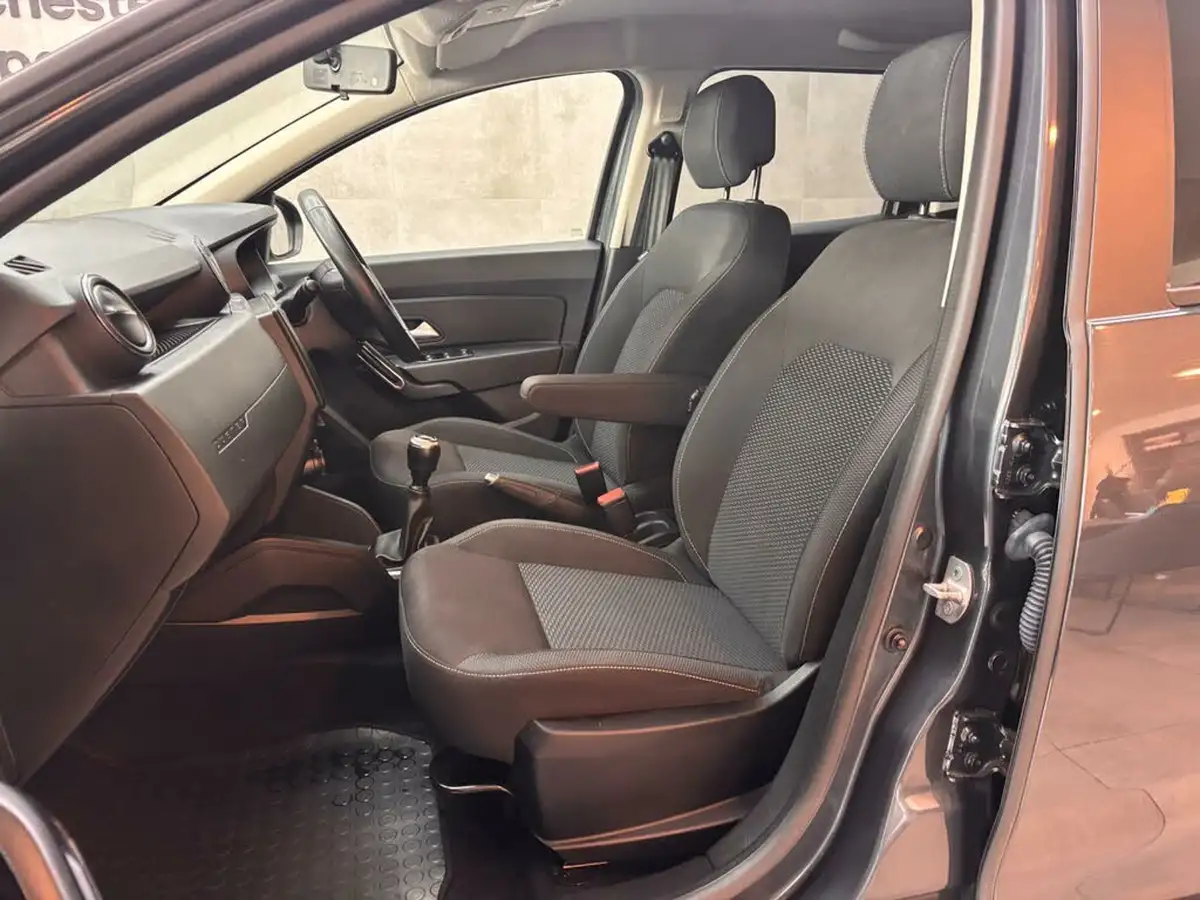 2021-dacia-duster-10-tce-comfort-100bhp-ss-station-wagon-5d-big-13