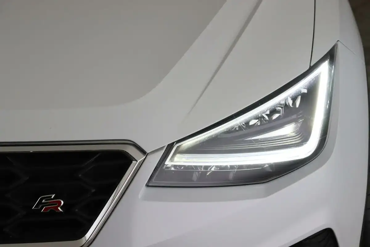 2021-seat-arona-10-tsi-fr-110ps-big-8