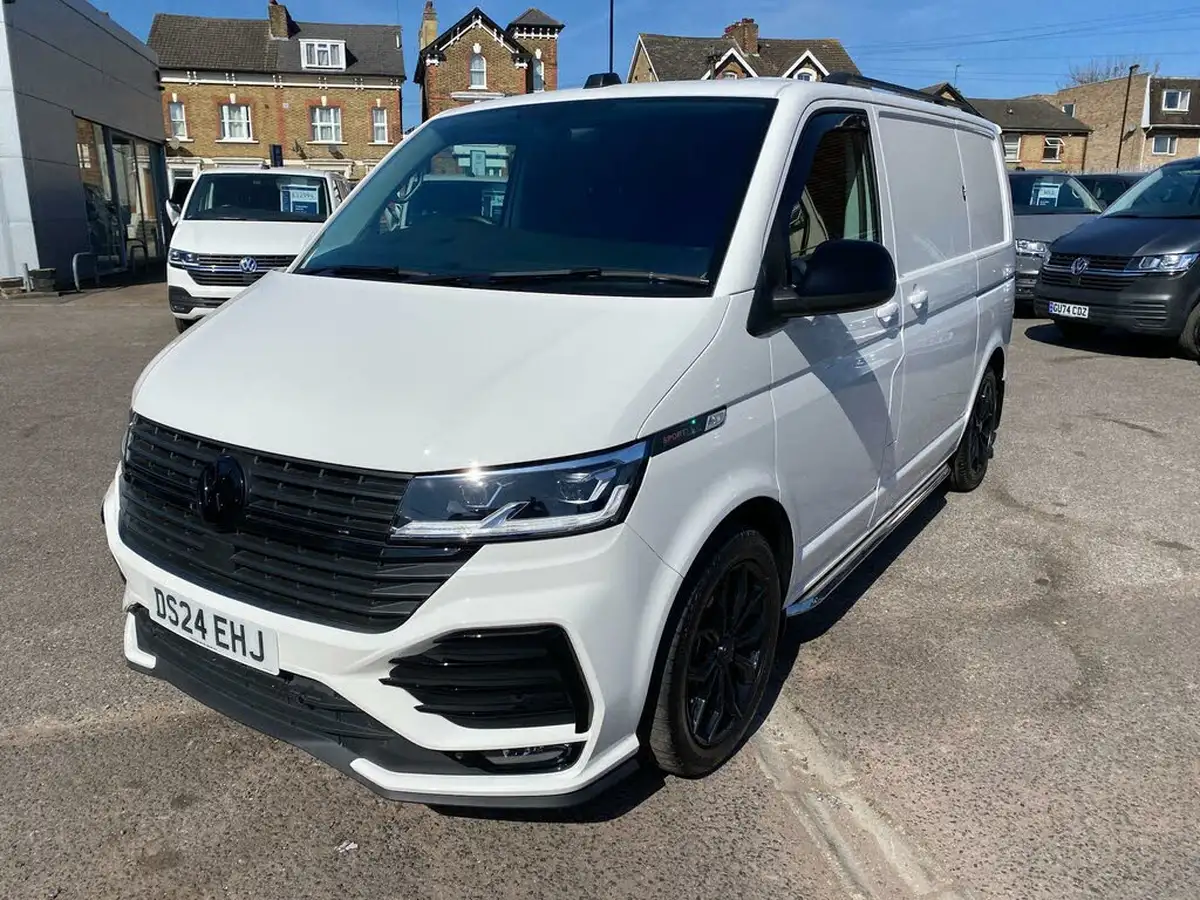 2024-volkswagen-transporter-20bitdi-t32-sportline-bmt-swb-panel-van-big-2