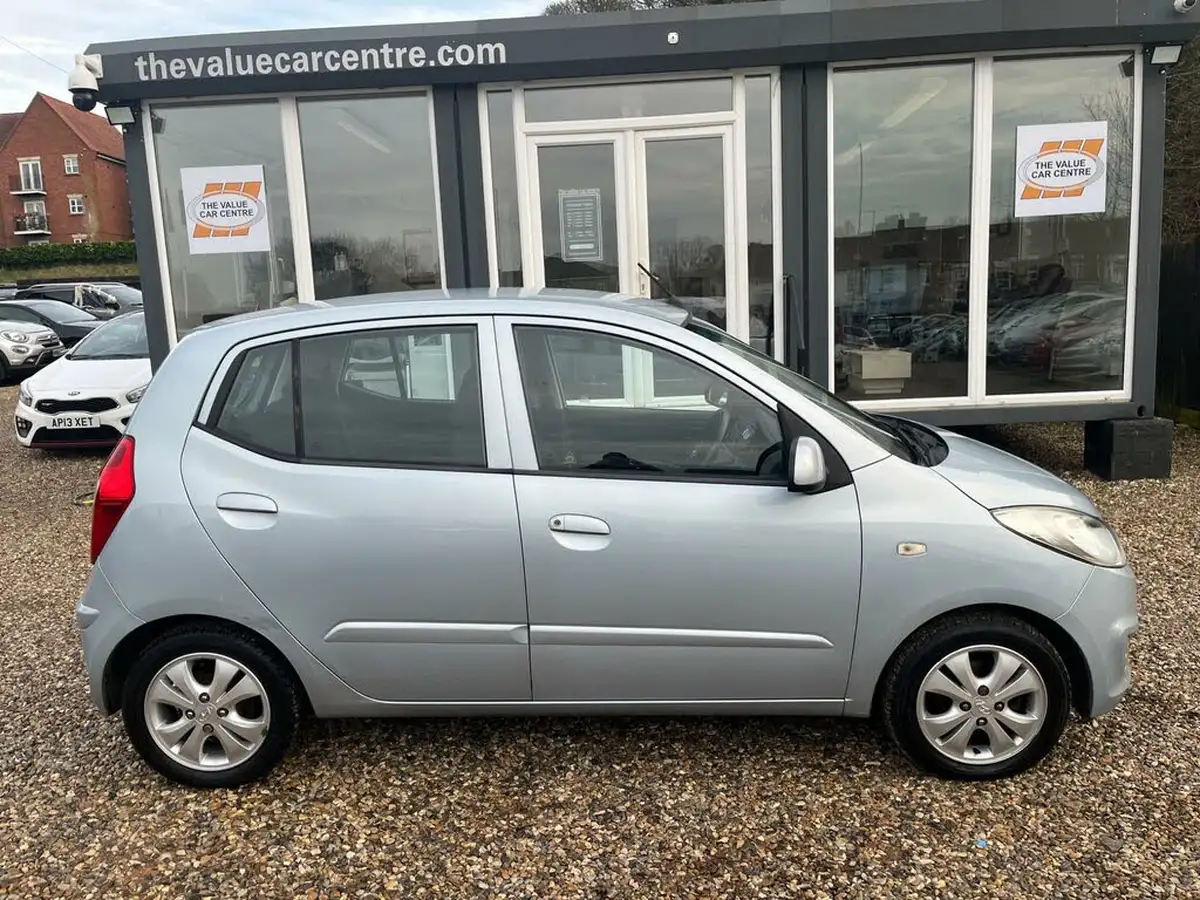 2011-hyundai-i10-12-active-big-2