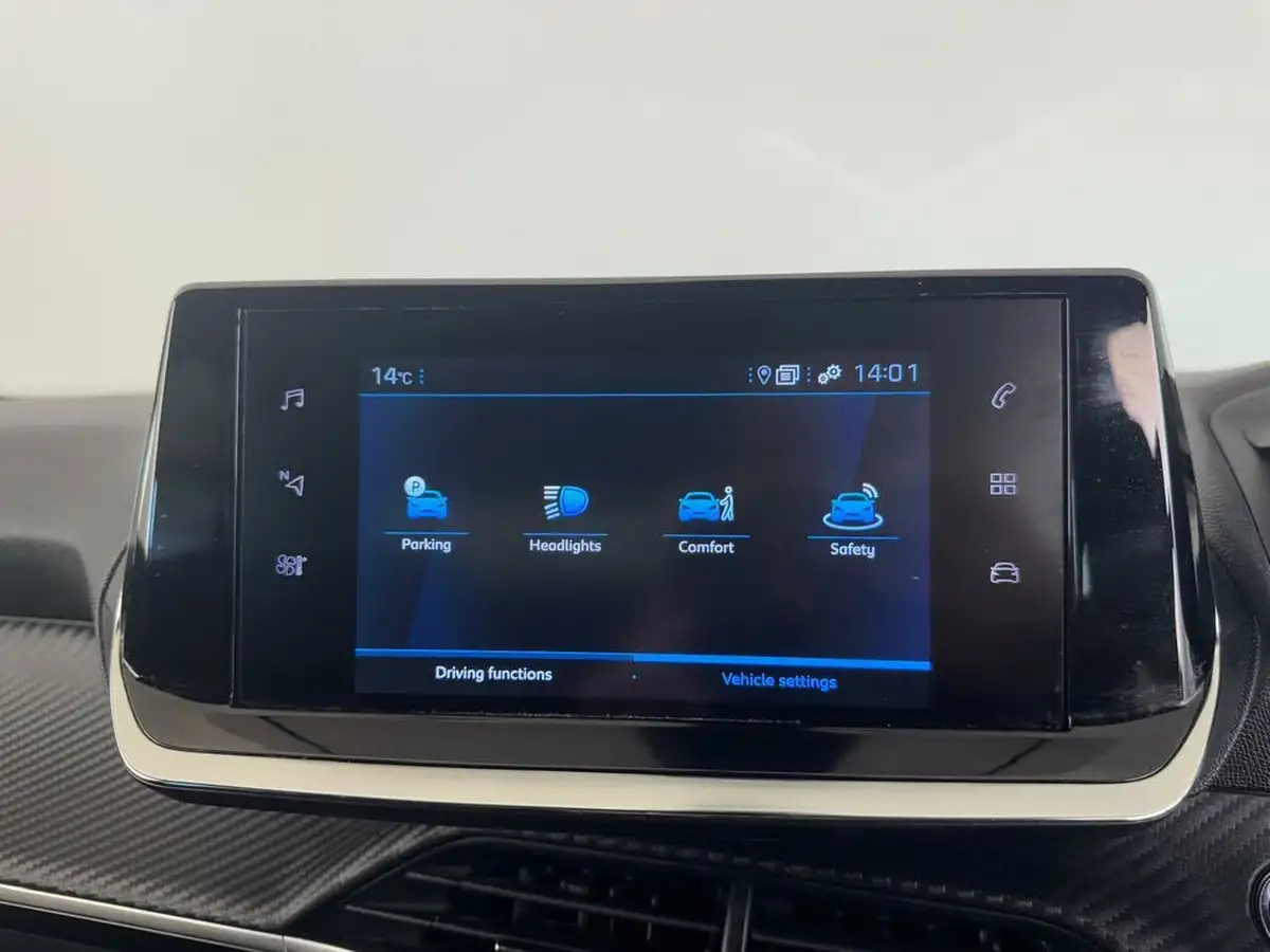 2023-peugeot-2008-suv-12-puretech-allure-premium-100bhp-big-43