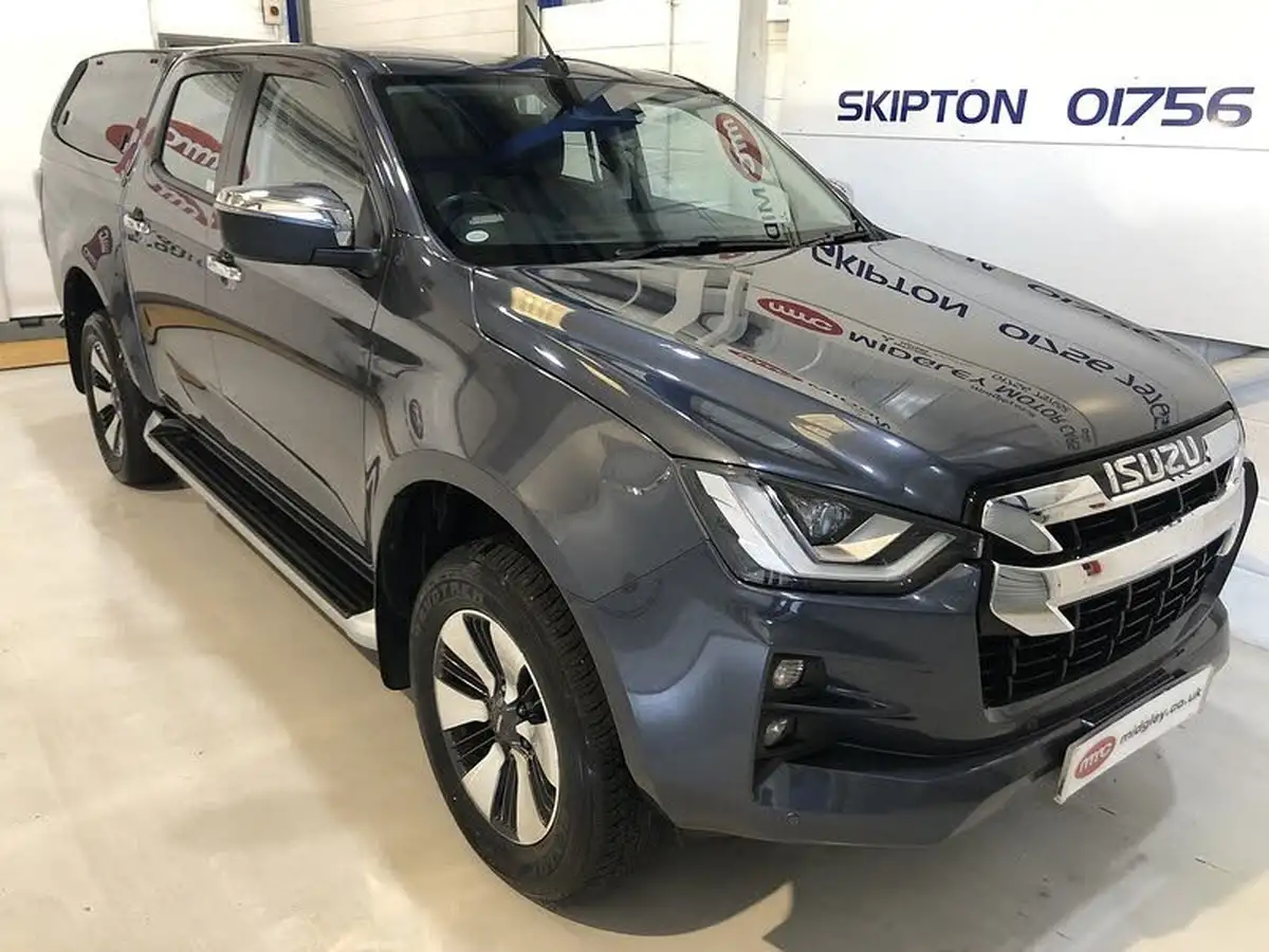 2023-isuzu-d-max-19td-dl40-auto-big-0