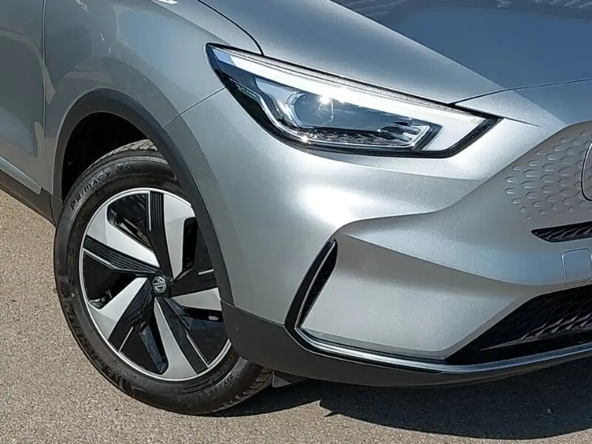 2022-mg-zs-suv-e-trophy-connect-ev-156ps-long-range-big-8