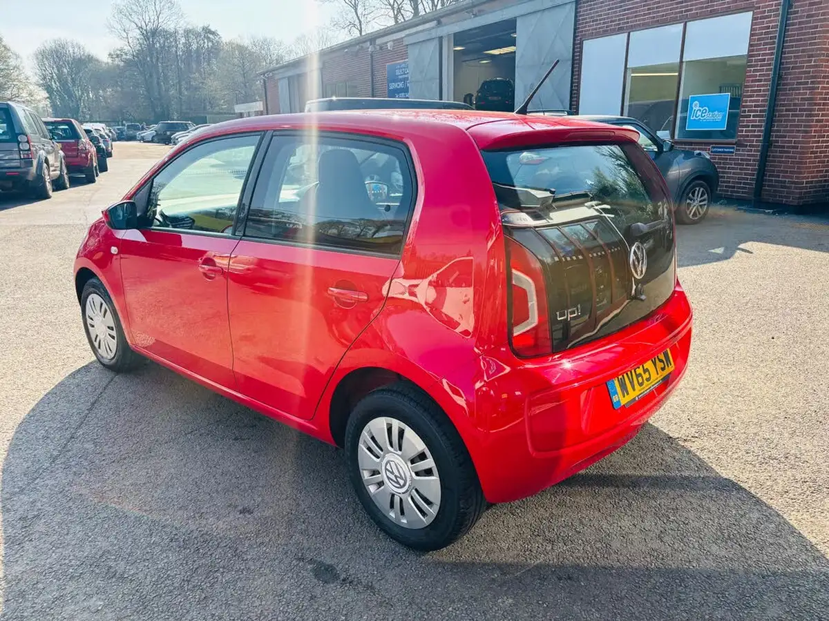 2015-volkswagen-up-10-move-up-60ps-5d-big-6