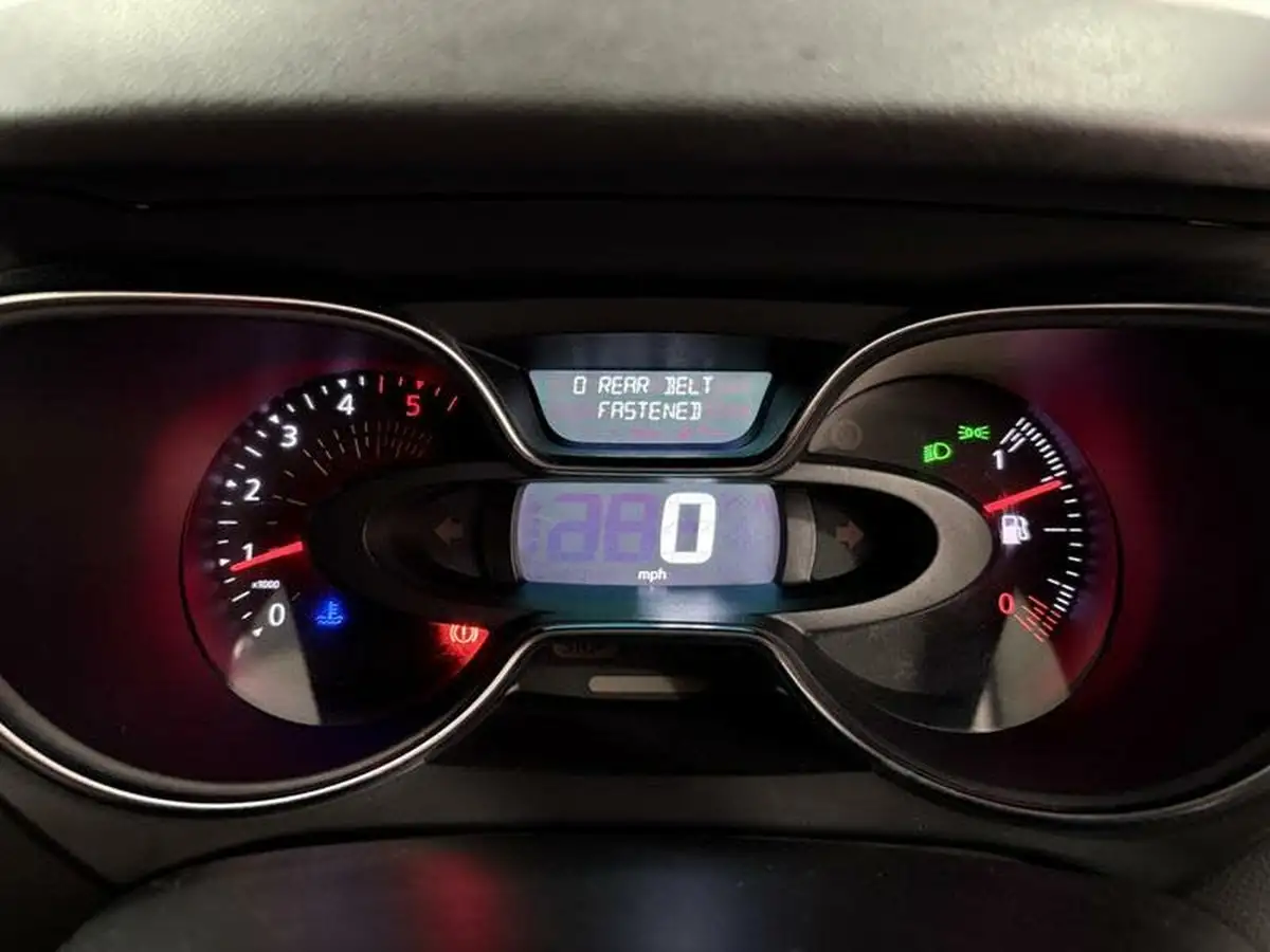 2018-renault-captur-15dci-dynamique-s-nav-90bhp-big-15