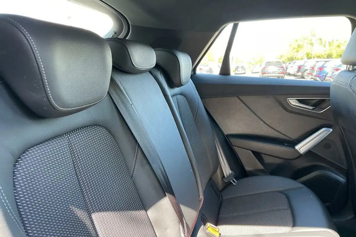 2023-audi-q2-15-35-tfsi-s-line-tronic-big-20