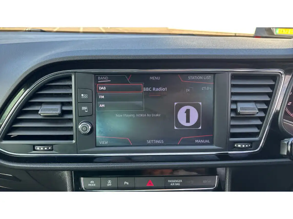 2019-seat-leon-20-tsi-fr-sport-hatchback-big-31