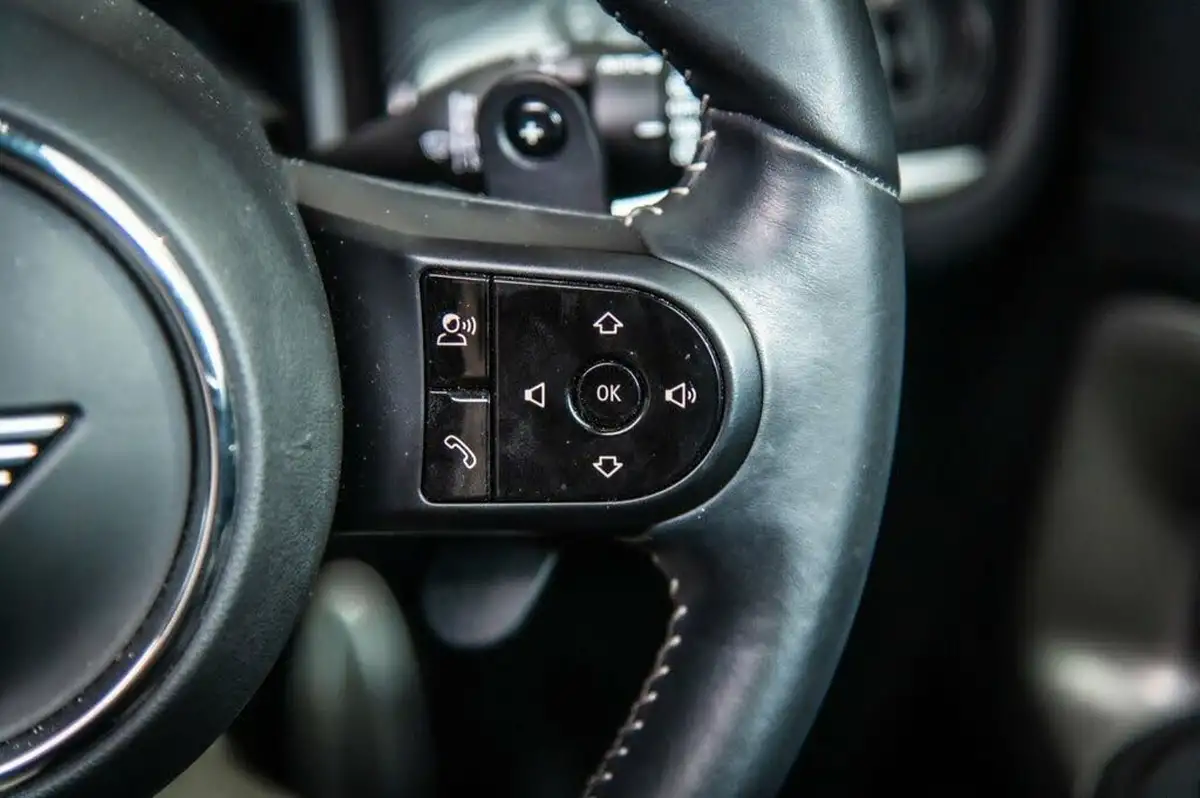 2022-mini-countryman-20-john-cooper-works-premium-big-15