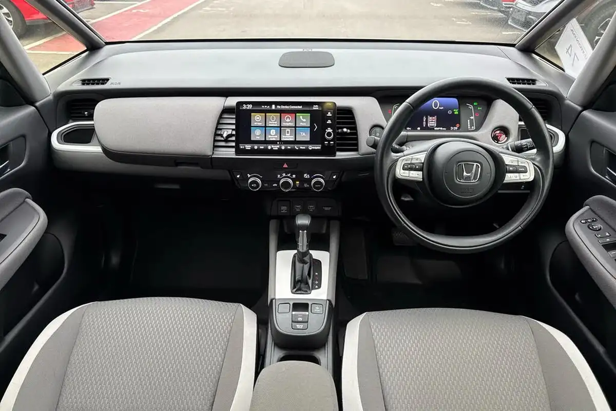 2021-honda-jazz-15-i-mmd-crosstar-ex-107ps-big-1
