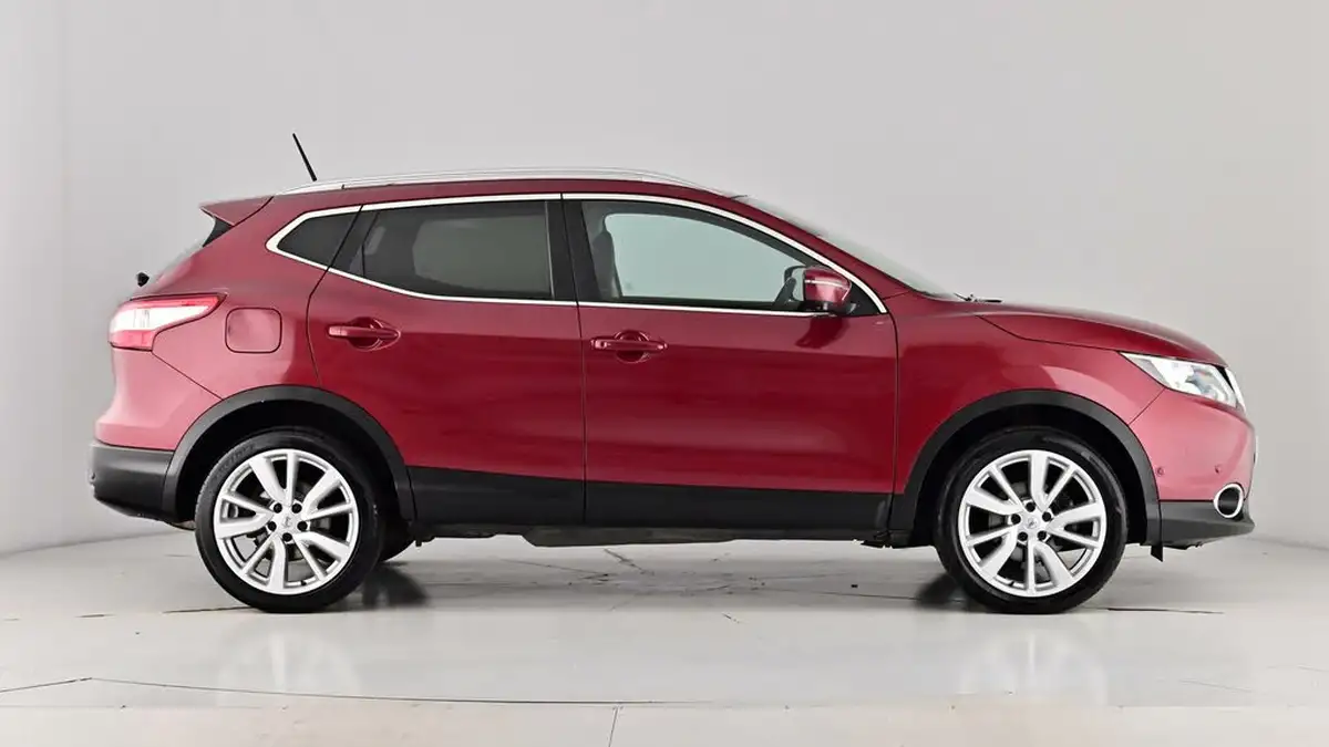 2017-nissan-qashqai-15dci-tekna-big-77