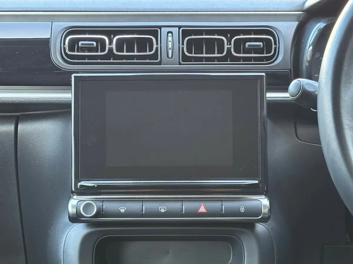 2020-citroen-c3-12-puretech-flair-83ps-big-16