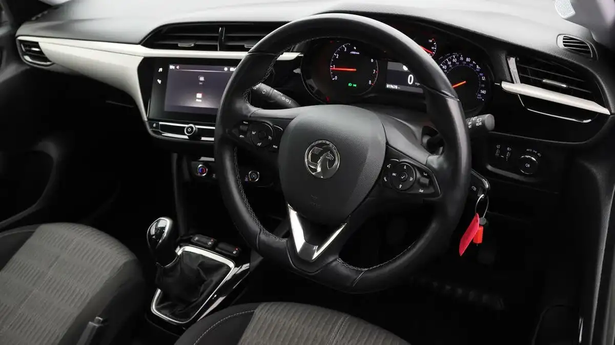2022-vauxhall-corsa-12i-se-edition-big-8