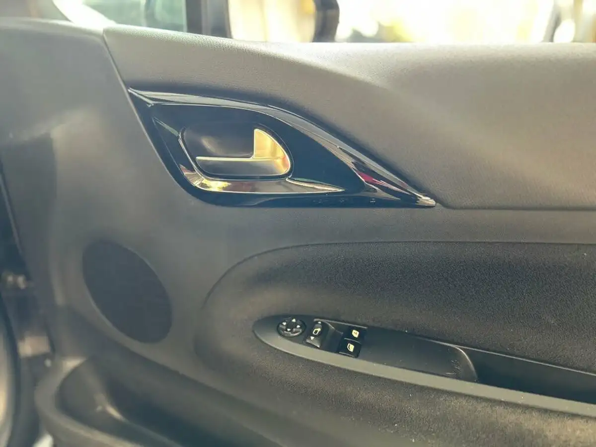2015-citroen-ds3-cabrio-16-dstyle-vti-auto-big-22