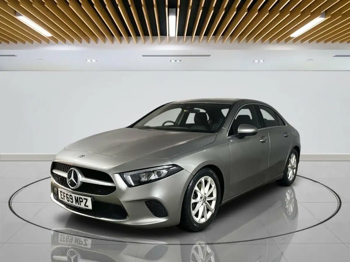 2020-mercedes-benz-a-class-13-a200-sport-saloon-4d-big-3