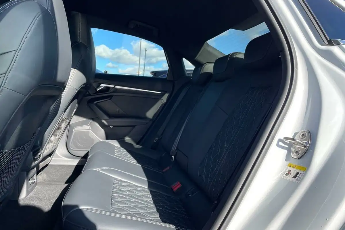 2020-audi-s3-20-tfsi-310ps-saloon-4d-big-36