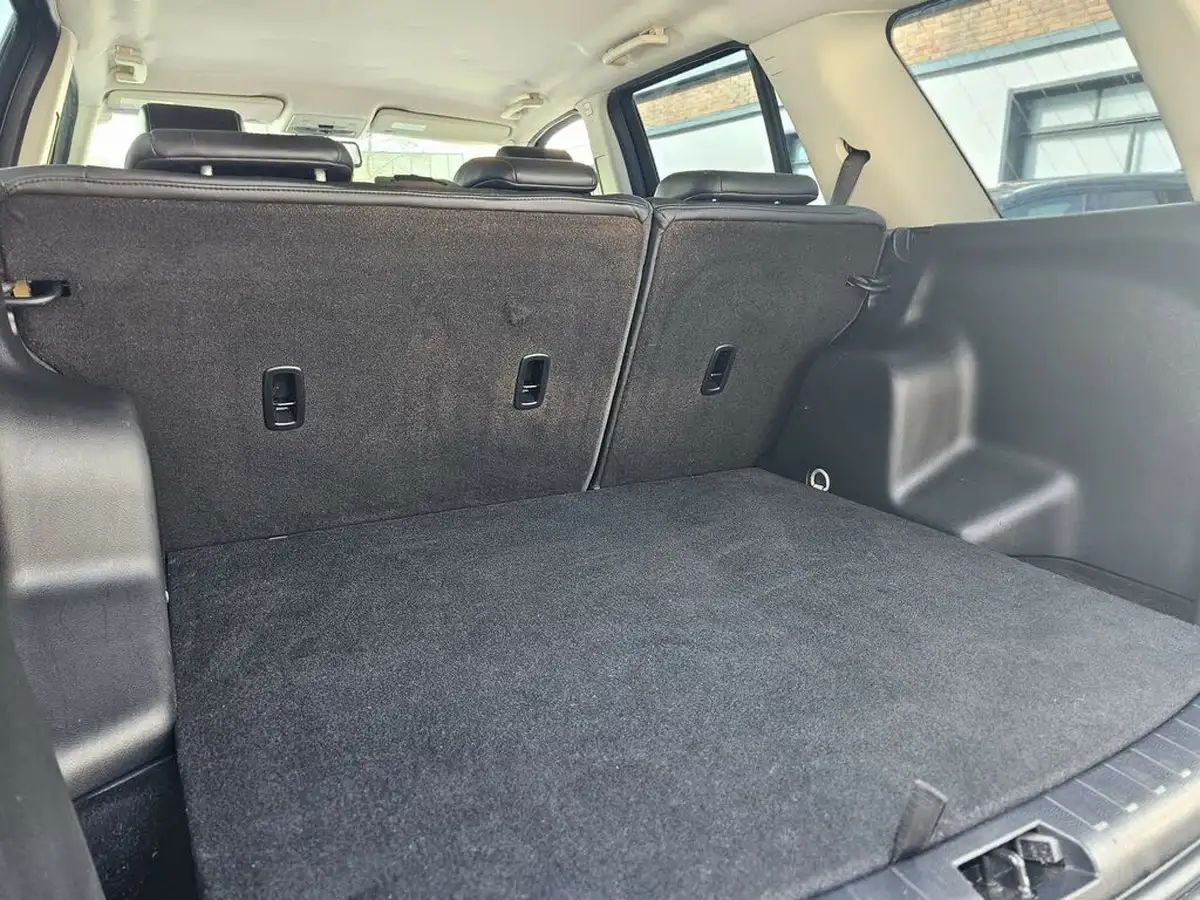 2012-land-rover-freelander-2-big-26