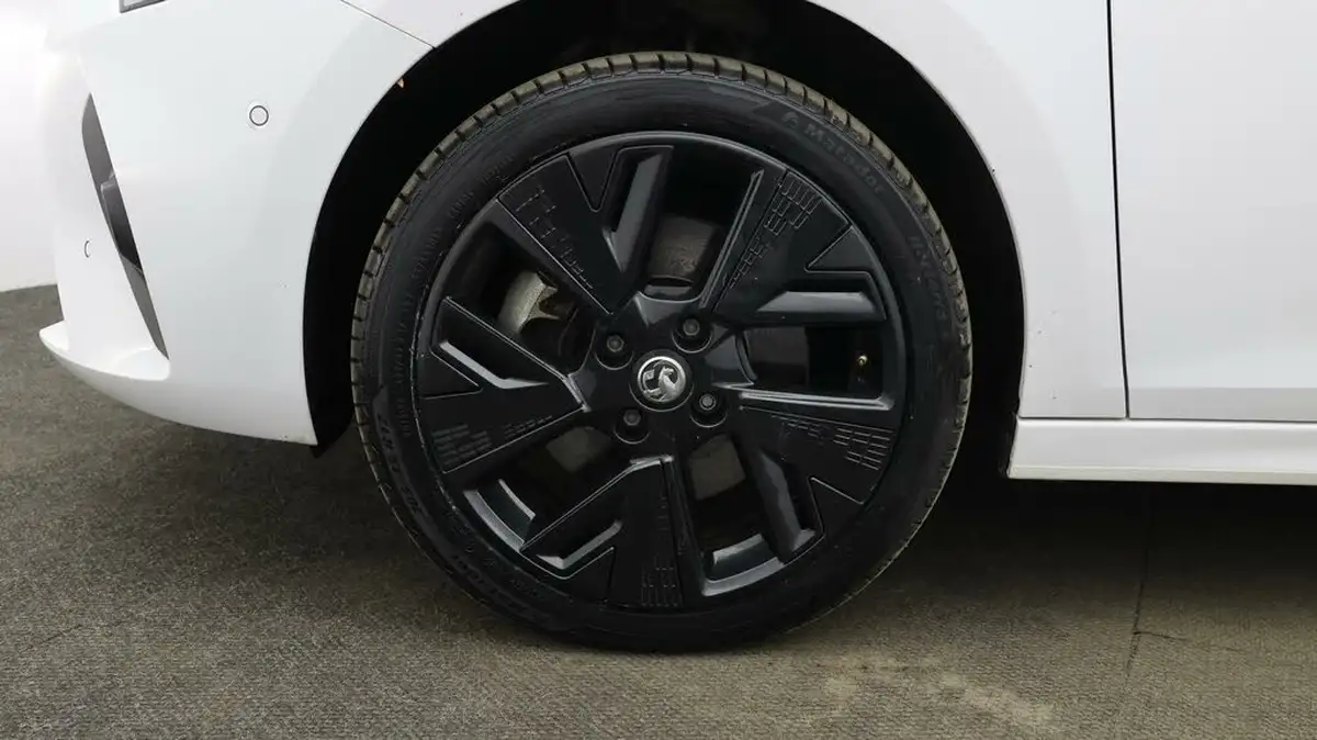 2020-vauxhall-corsa-e-elite-nav-74kw-big-17