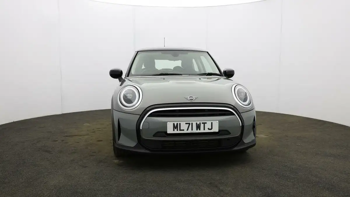 2021-mini-cooper-15-cooper-classic-hatchback-3d-big-34