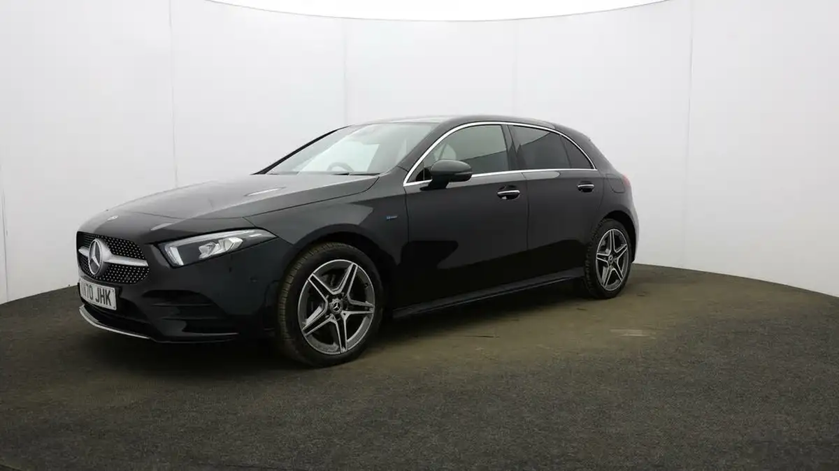 2020-mercedes-benz-a-class-13-a250e-amg-line-premium-hatchback-5d-big-28