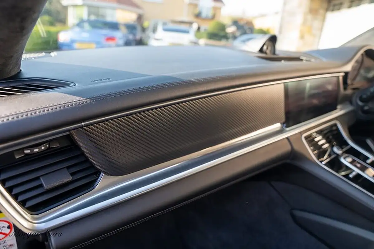 2019-porsche-panamera-40-turbo-s-e-hybrid-hatchback-big-56