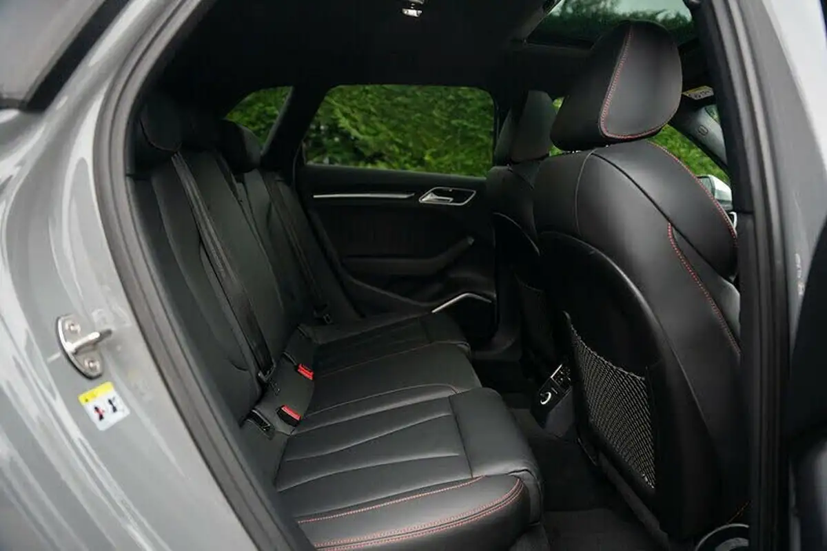 2019-audi-rs3-25-tfsi-sportback-5d-big-27