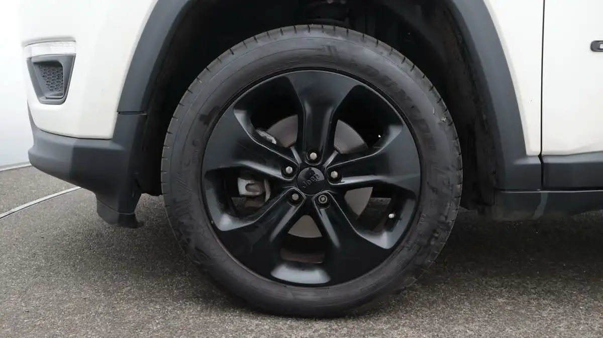 2020-jeep-compass-14-multiair-ii-night-eagle-big-18