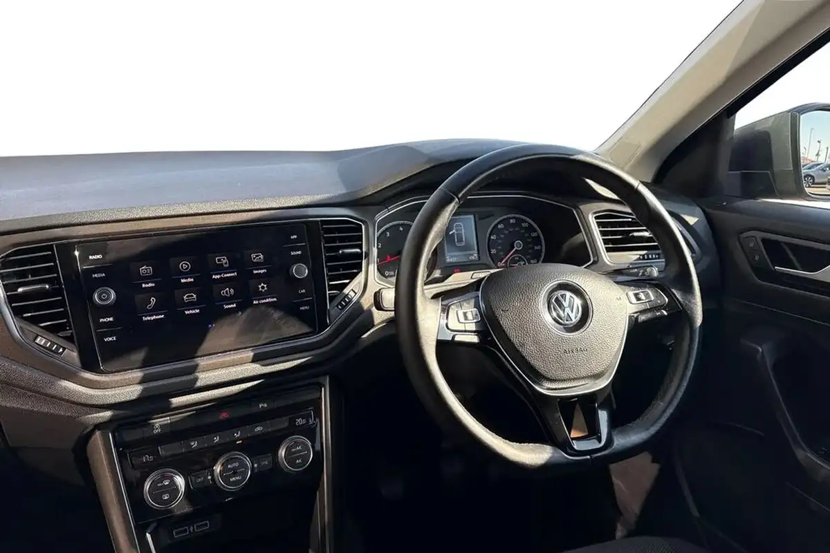 2020-volkswagen-t-roc-15-tsi-se-big-12