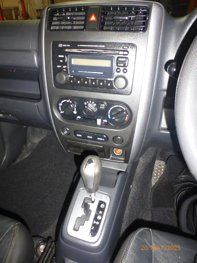 2007-suzuki-jimny-13-jlx-auto-big-42
