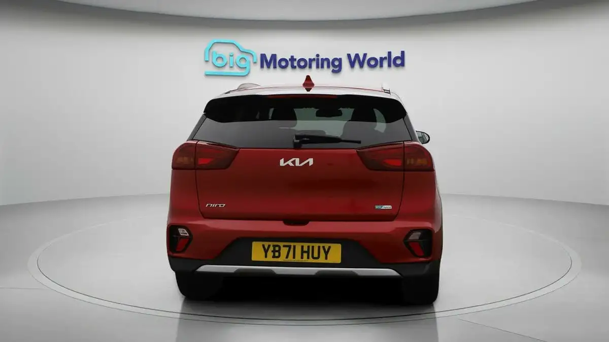 2022-kia-niro-16-gdi-3-156kwh-big-6