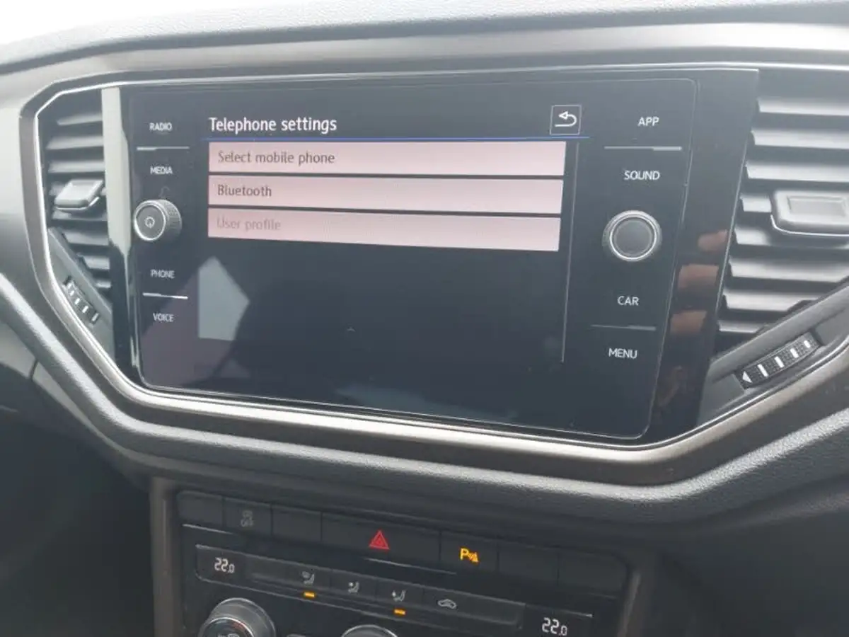 2020-volkswagen-t-roc-10-tsi-se-115ps-big-18