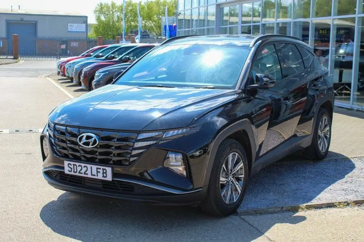 2022-hyundai-tucson-16-t-gdi-se-connect-150ps-big-2