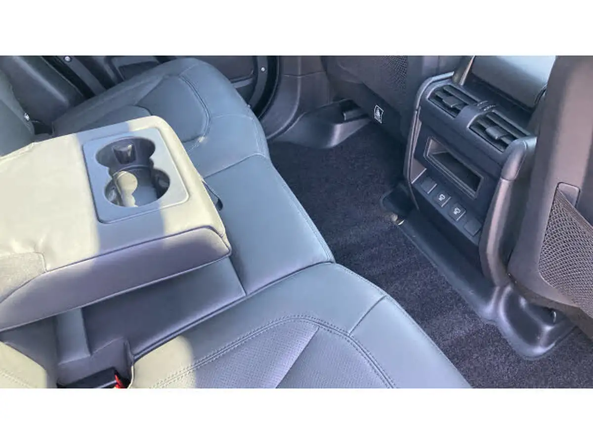 2024-land-rover-110-defender-30-d350-x-dynamic-se-big-42