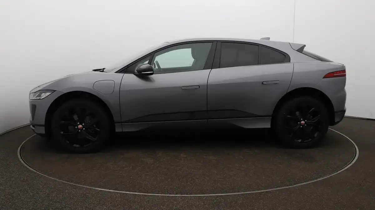 2022-jaguar-i-pace-ev400-black-big-68
