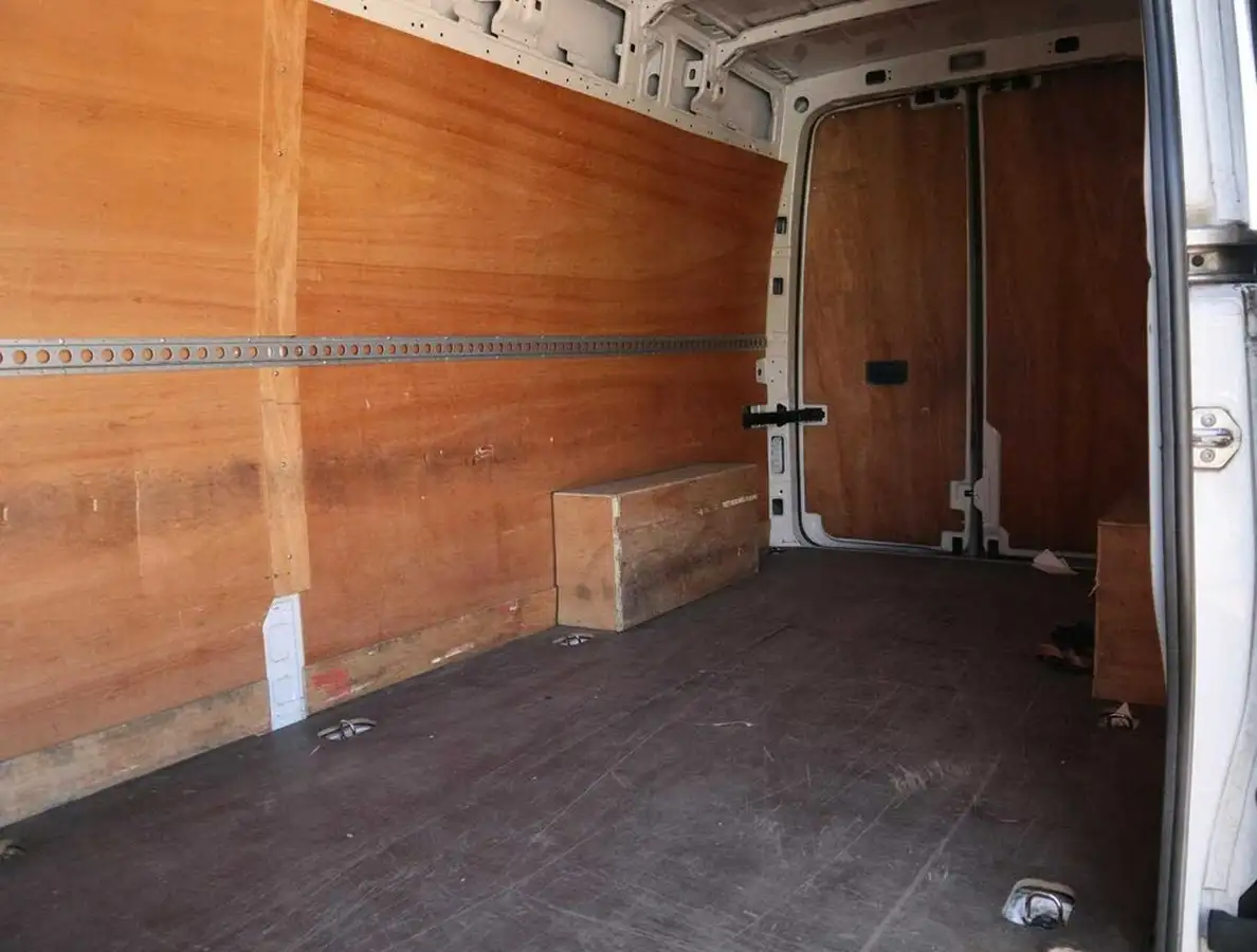 2021-volkswagen-crafter-20tdi-cr35-lwb-startline-102pseu6dt-e-panel-van-big-5