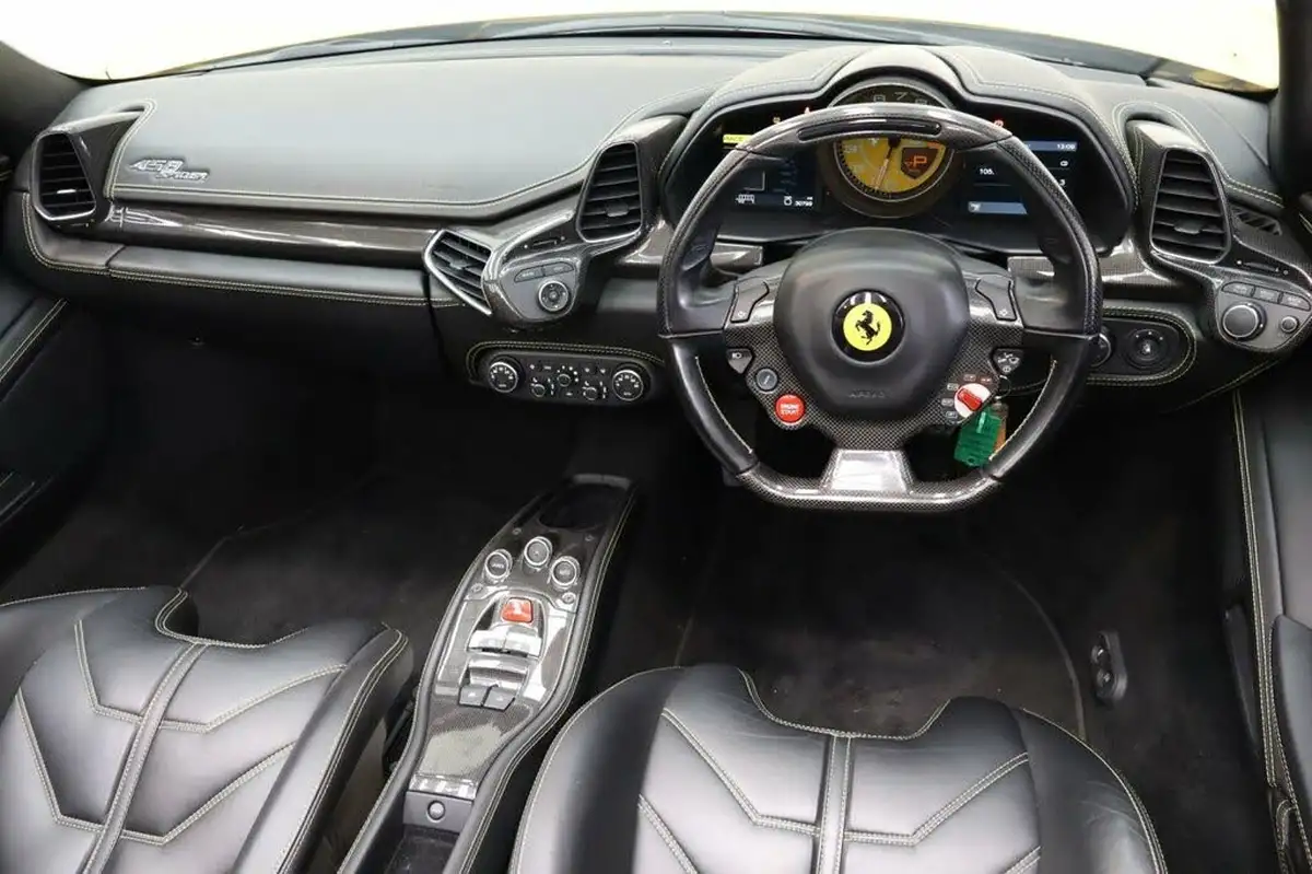 2012-ferrari-458-45-spider-big-20
