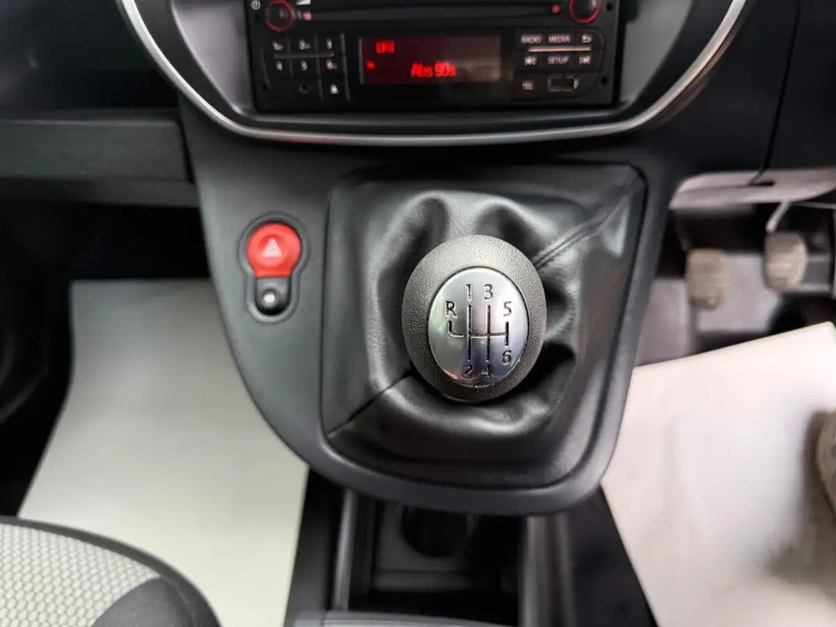 2020-renault-kangoo-15dci-ml19-energy-dci-80-business-big-37