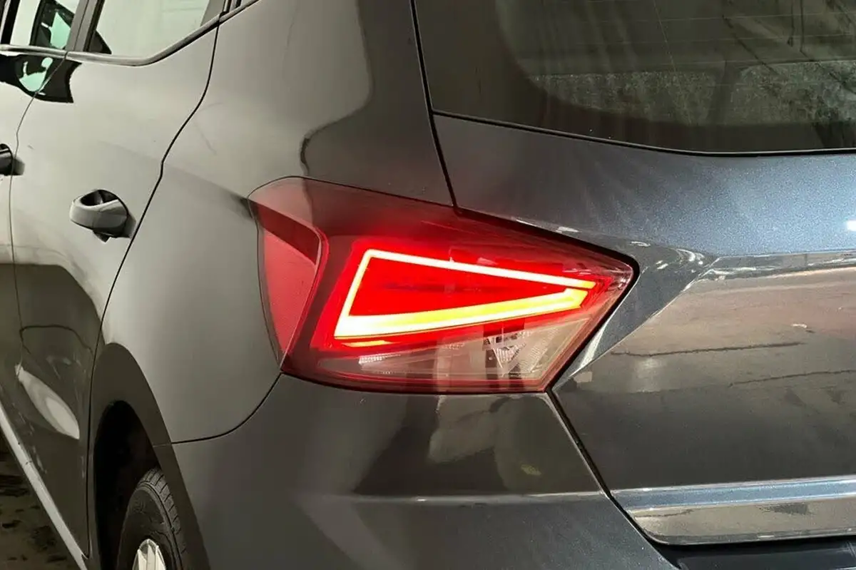 2019-seat-ibiza-10-mpi-se-technology-big-14