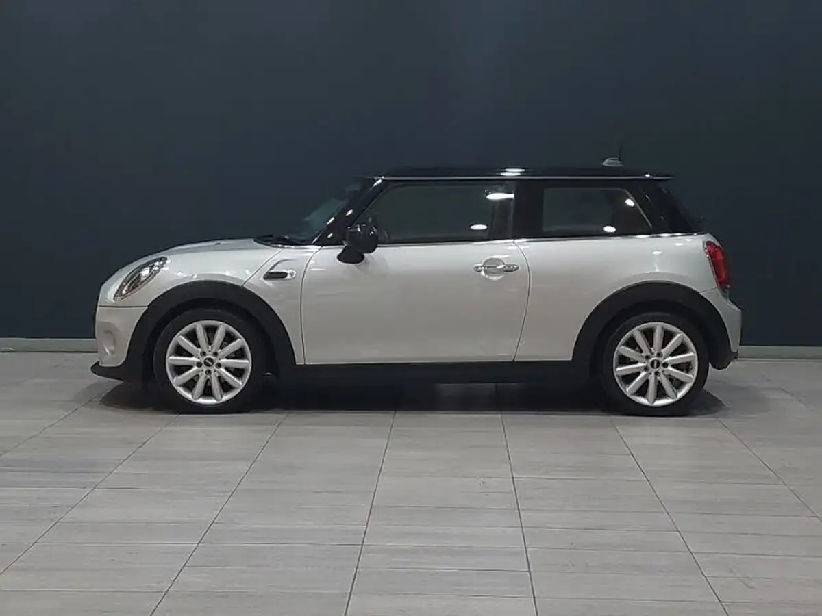2019-mini-cooper-15-cooper-classic-hatchback-3d-big-3