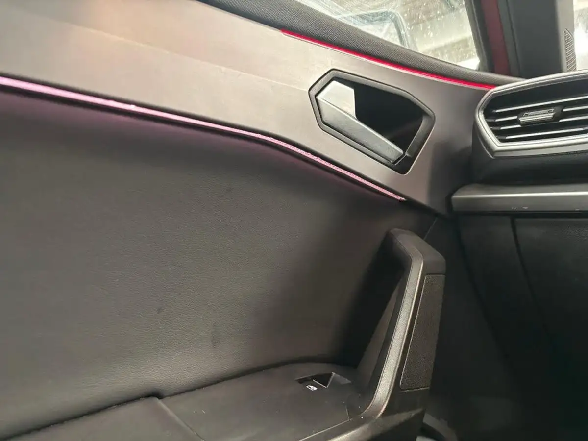 2020-seat-leon-15-etsi-fr-first-edition-hatchback-big-29