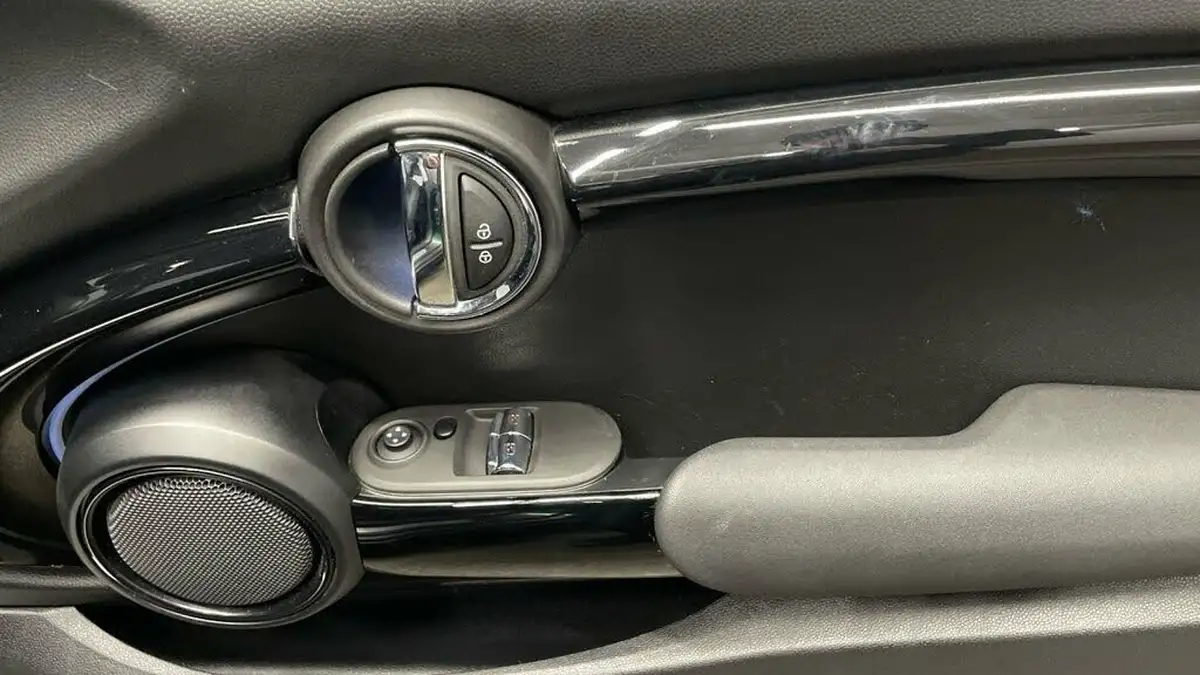 2021-mini-cooper-15-cooper-classic-hatchback-3d-auto-big-22