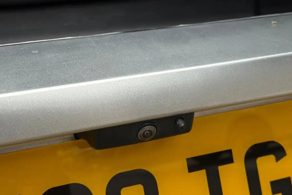 2022-land-rover-110-defender-30-d250-xs-edition-big-31