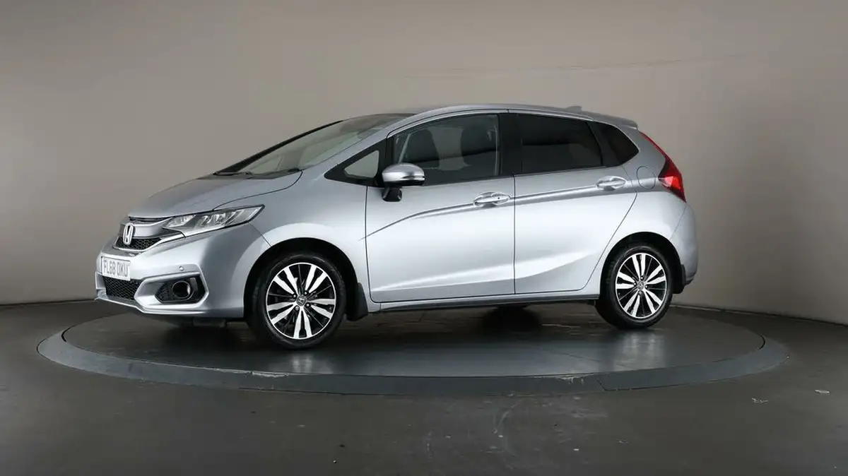 2018-honda-jazz-13-i-vtec-ex-navi-big-40