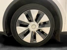 2022-tesla-model-y-e-long-range-small-31