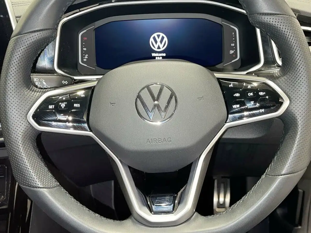 2023-volkswagen-t-roc-15-tsi-r-line-hatchback-5d-big-7