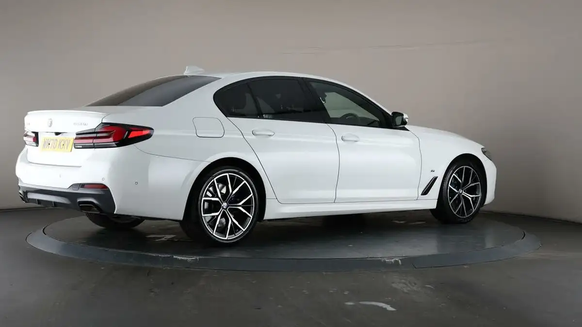 2021-bmw-5-series-20-530e-xdrive-m-sport-saloon-4d-big-59
