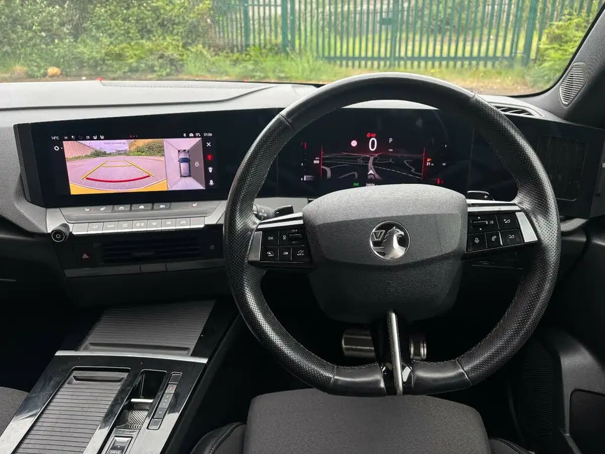 2023-vauxhall-astra-12-turbo-gs-hatchback-auto-big-18
