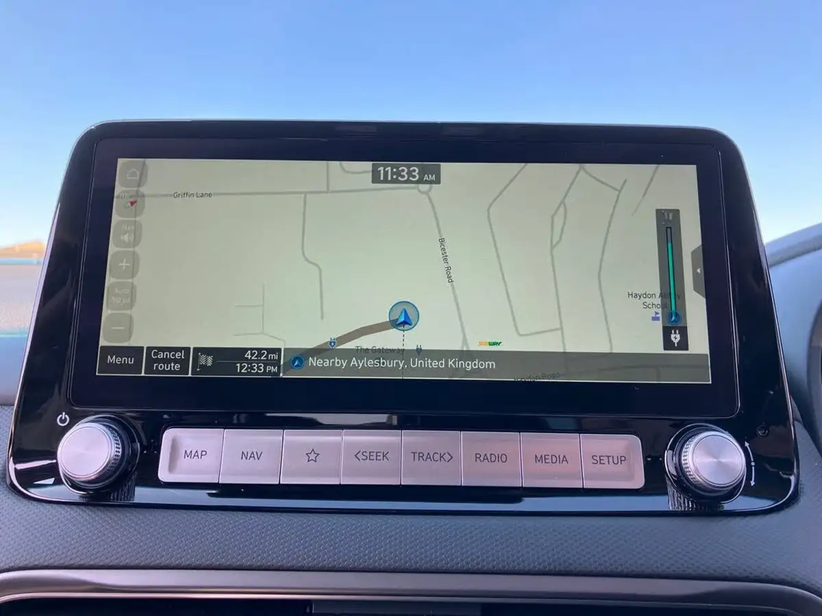 2023-hyundai-kona-e-se-connect-big-10